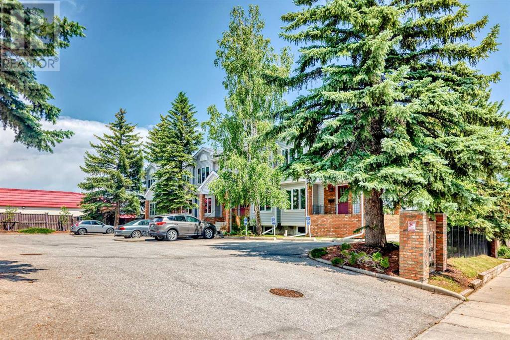 Single Family House for Sale in    Avenue SW Glendale Calgary 