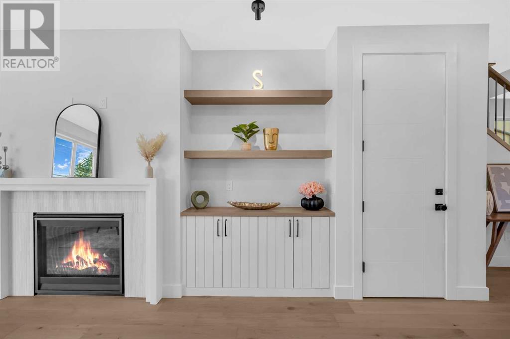 Single Family House for Sale in   Avenue NW Bowness Calgary 