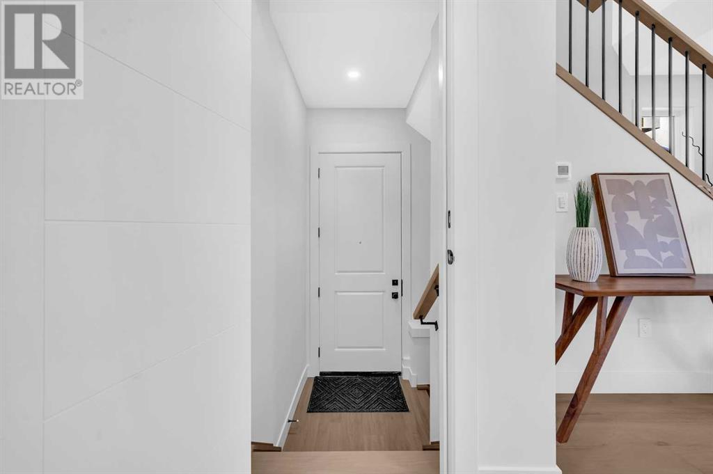 Single Family House for Sale in   Avenue NW Bowness Calgary 