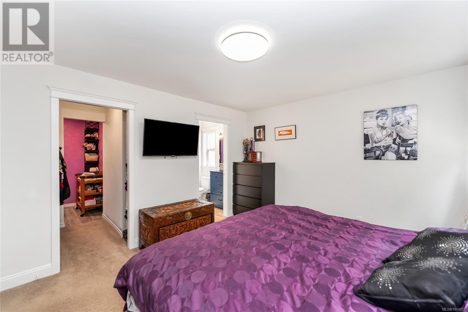 3666 Soren Pl, Cobble Hill