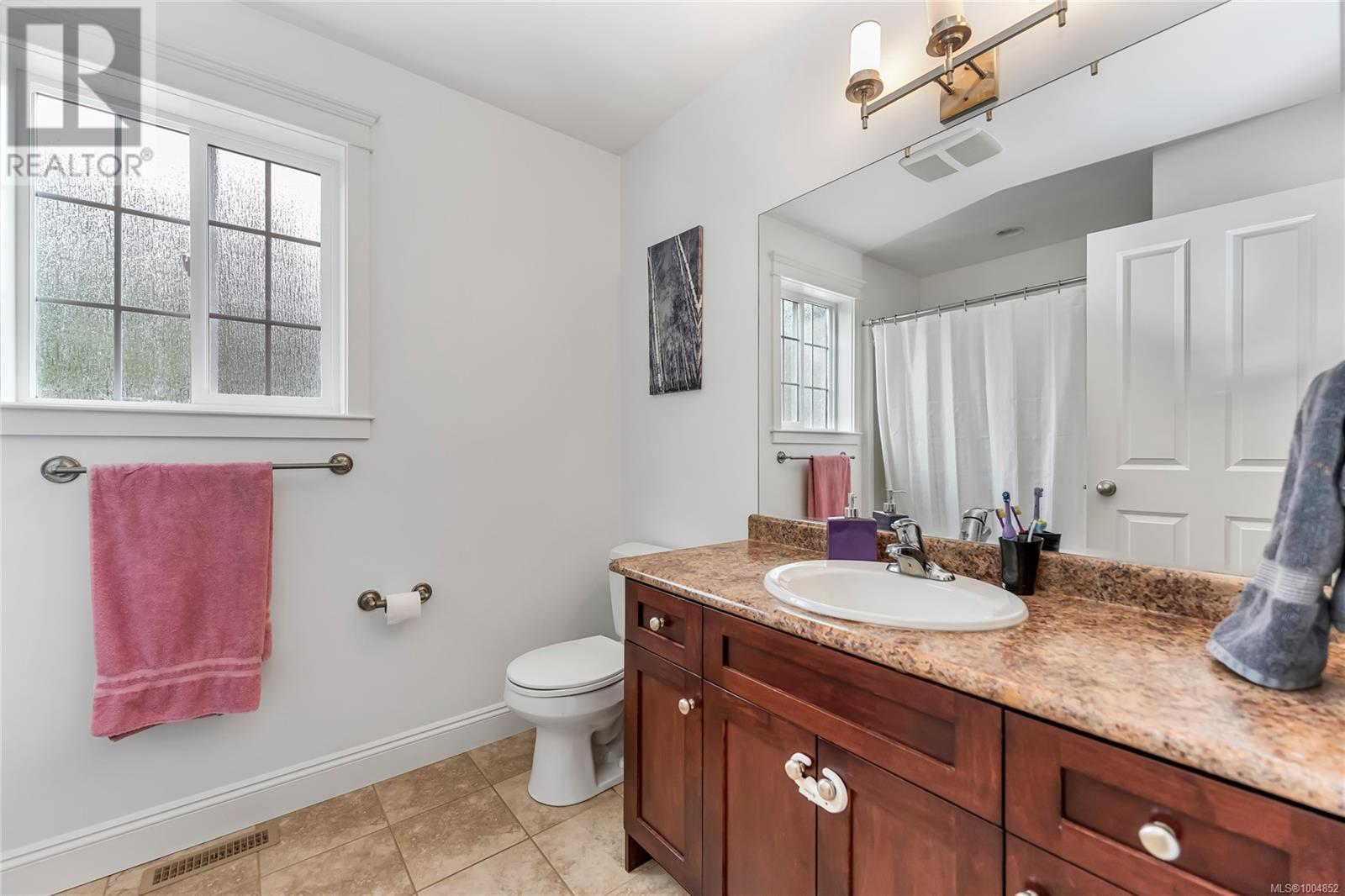 3666 Soren Pl, Cobble Hill