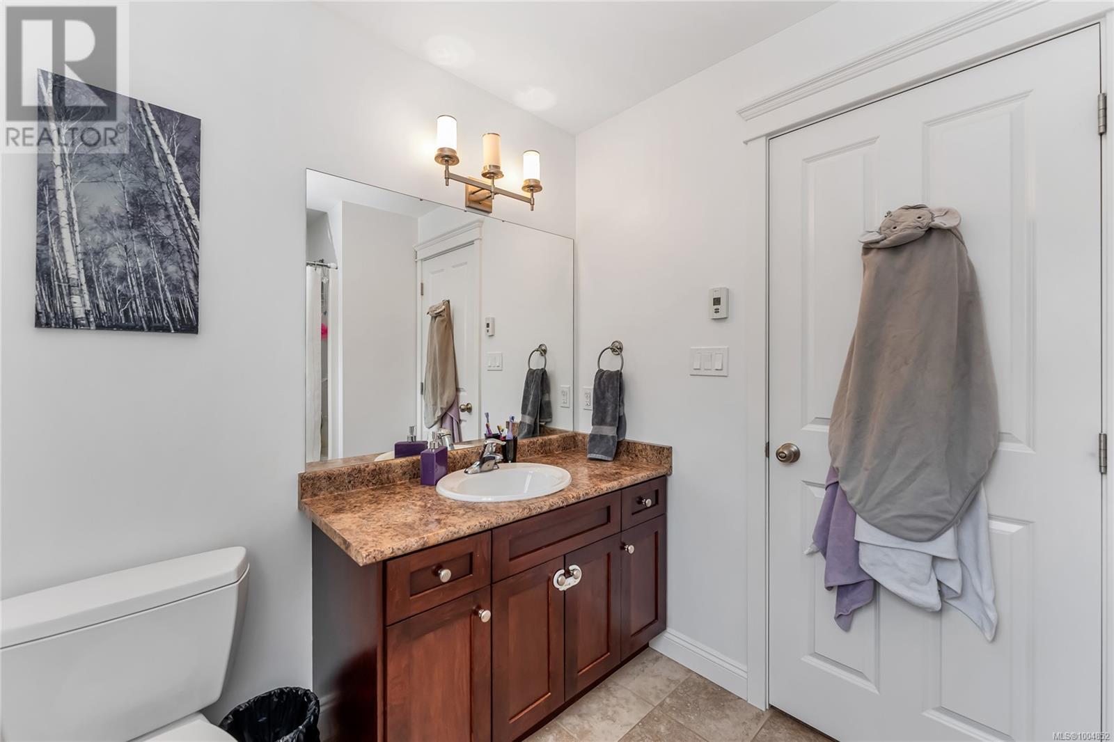 3666 Soren Pl, Cobble Hill