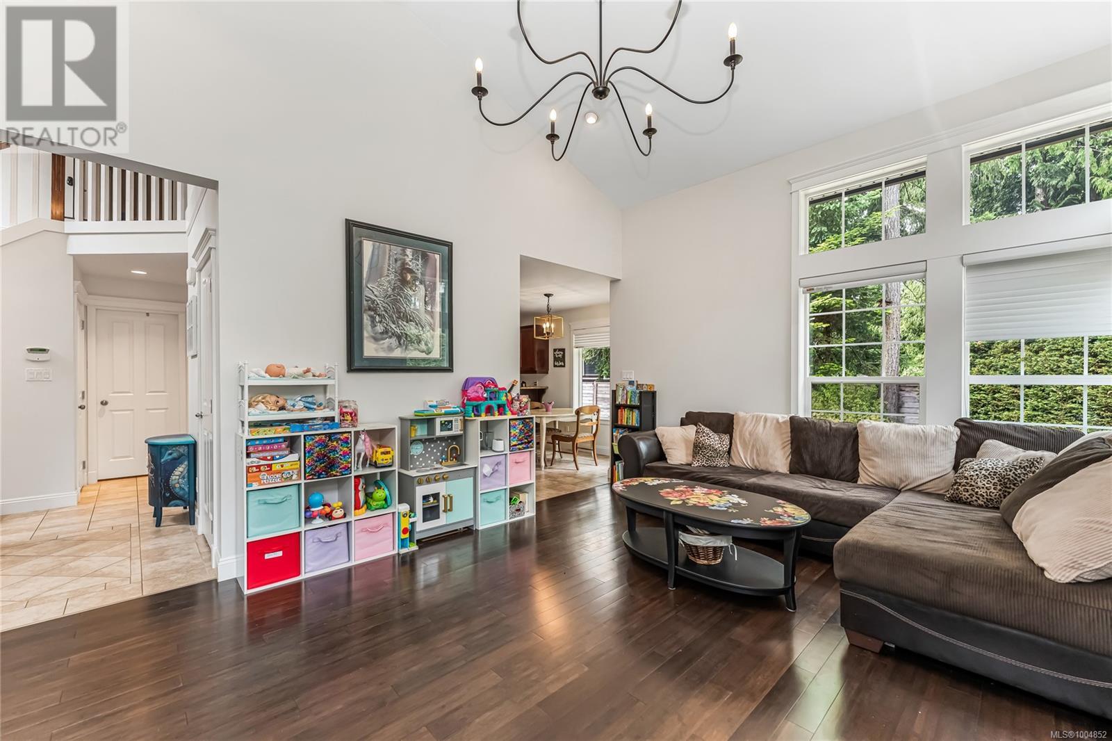 3666 Soren Pl, Cobble Hill