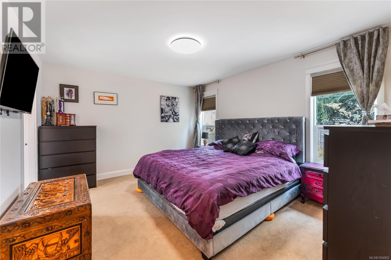 3666 Soren Pl, Cobble Hill