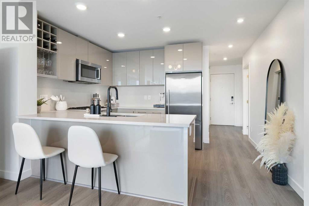 Single Family House for Sale in    Street NW Hillhurst Calgary 