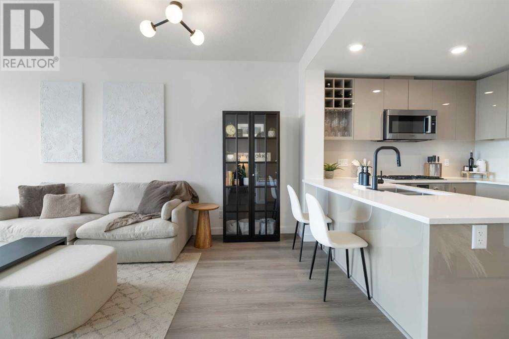Single Family House for Sale in    Street NW Hillhurst Calgary 