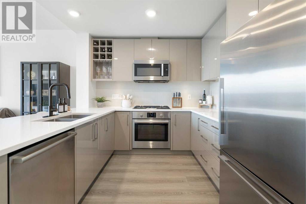Single Family House for Sale in    Street NW Hillhurst Calgary 