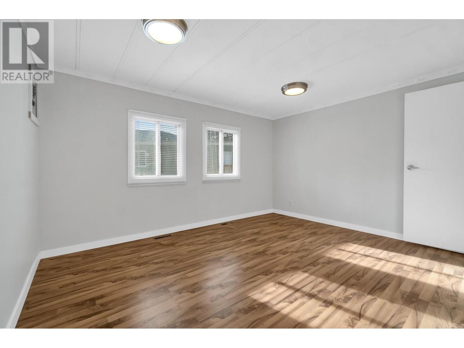 #3 2776 Clapperton Avenue - 15