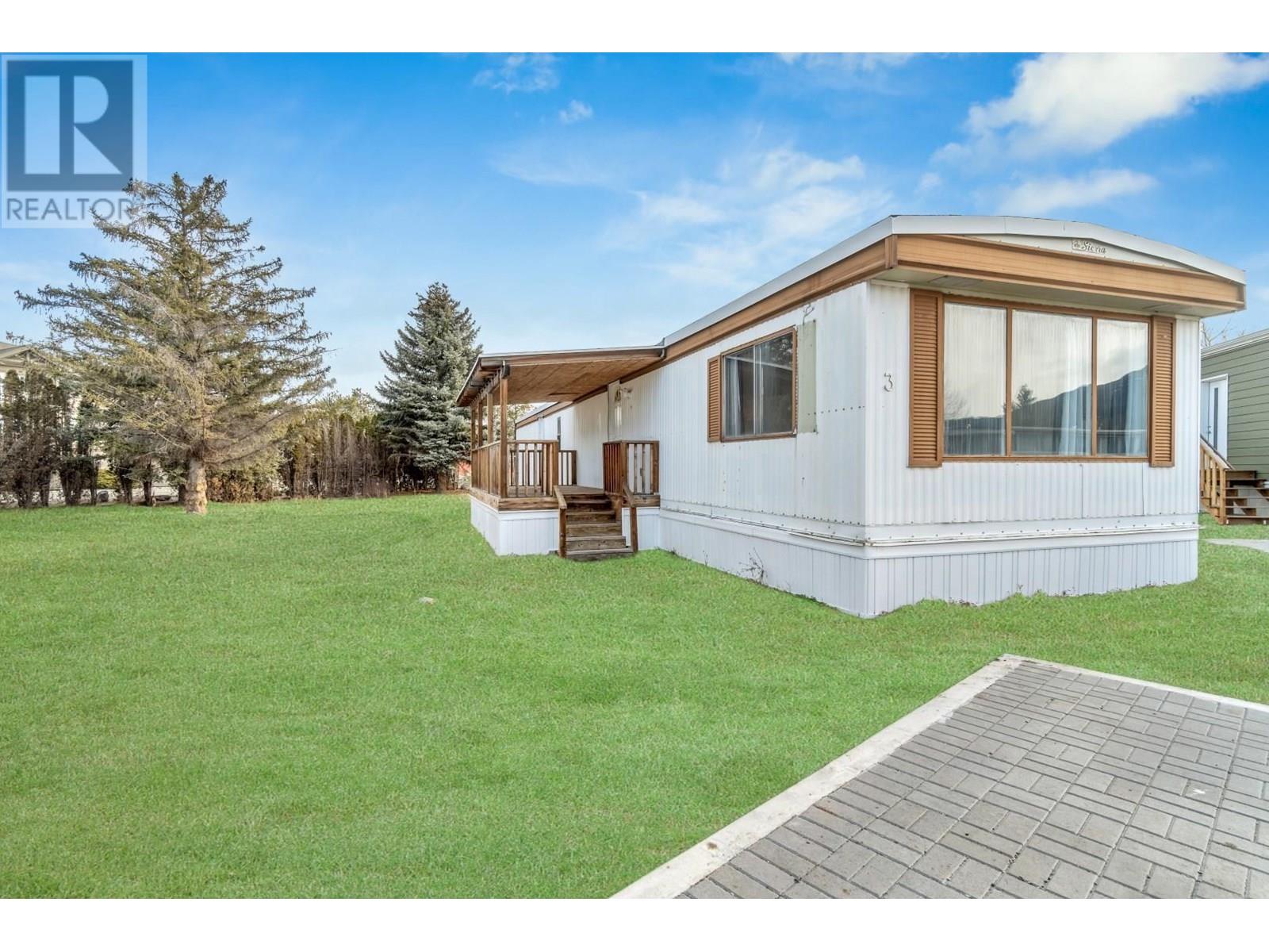#3 2776 Clapperton Avenue - 21