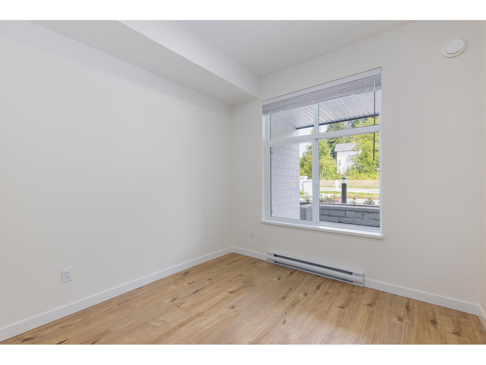 105 33920 BEST AVENUE, Mission