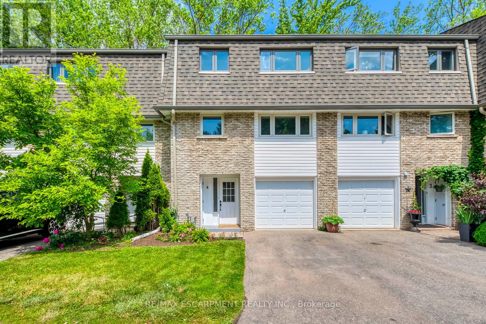Photo 16 of 4 1270 Gainsborough Drive, Oakville ON