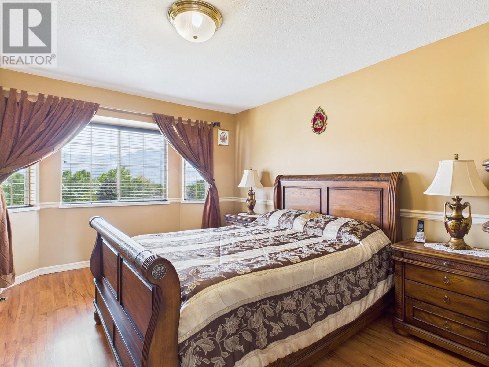12102 Golf Course Drive, Osoyoos