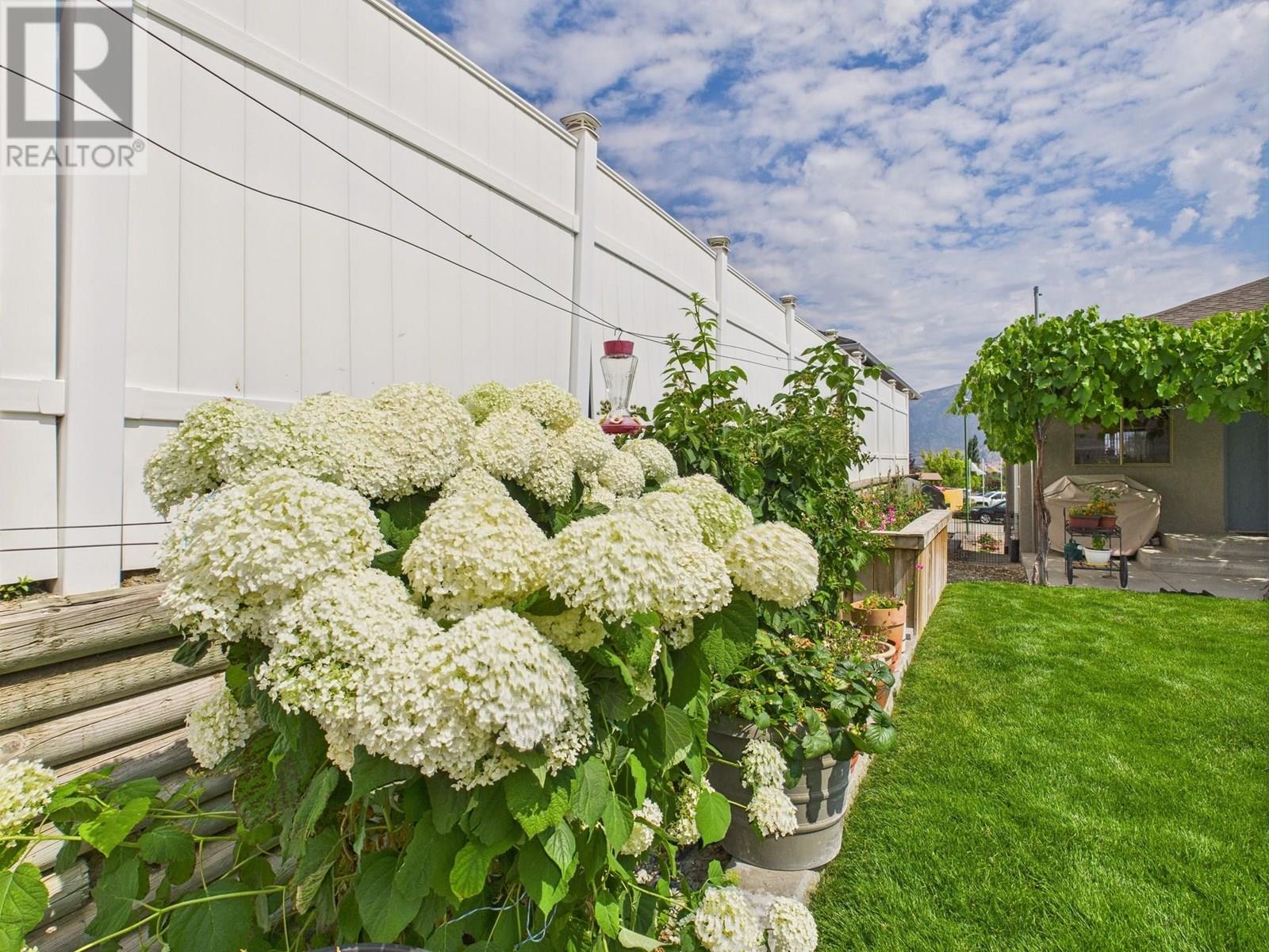 12102 Golf Course Drive, Osoyoos