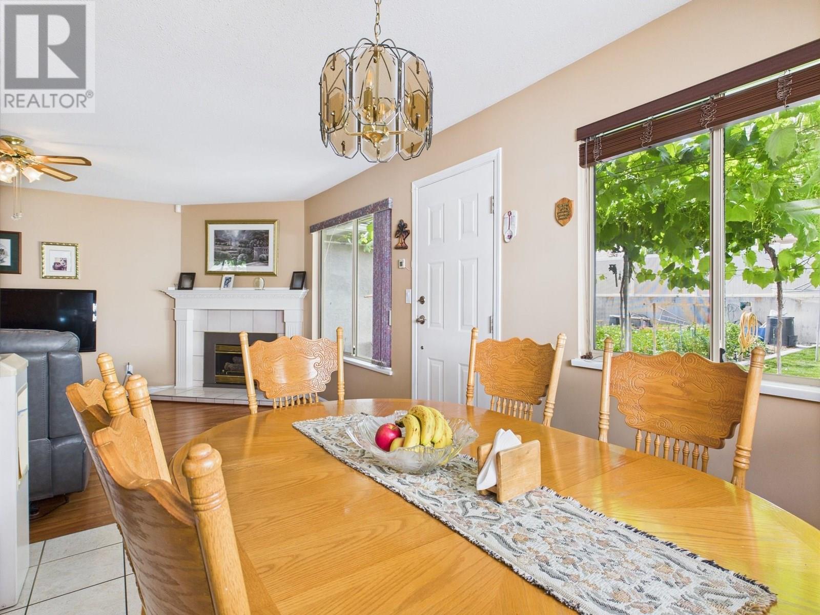 12102 Golf Course Drive, Osoyoos