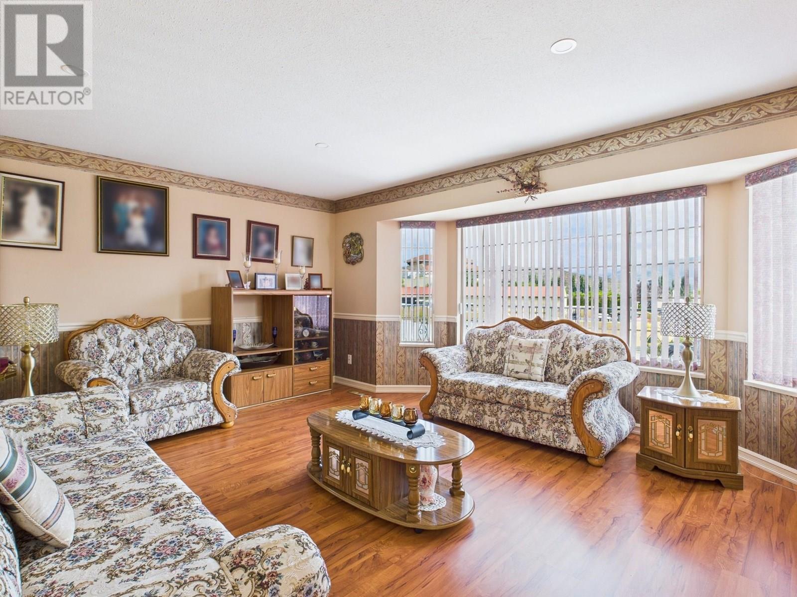 12102 Golf Course Drive, Osoyoos