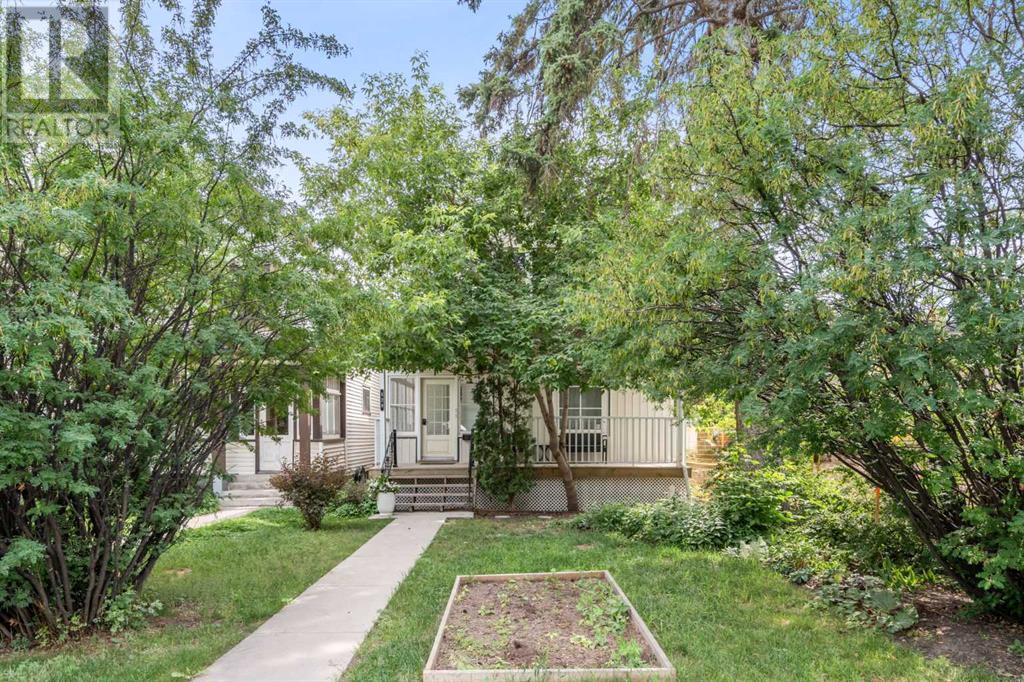 Single Family House for Sale in   Avenue SW Cliff Bungalow Calgary 