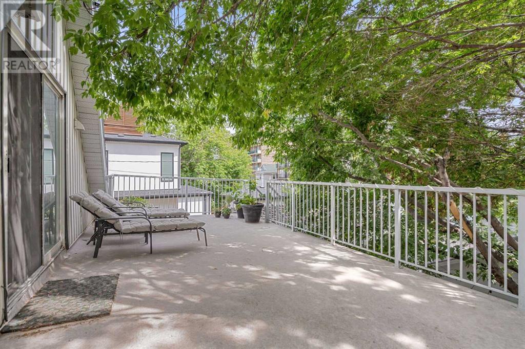 Single Family House for Sale in   Avenue SW Cliff Bungalow Calgary 