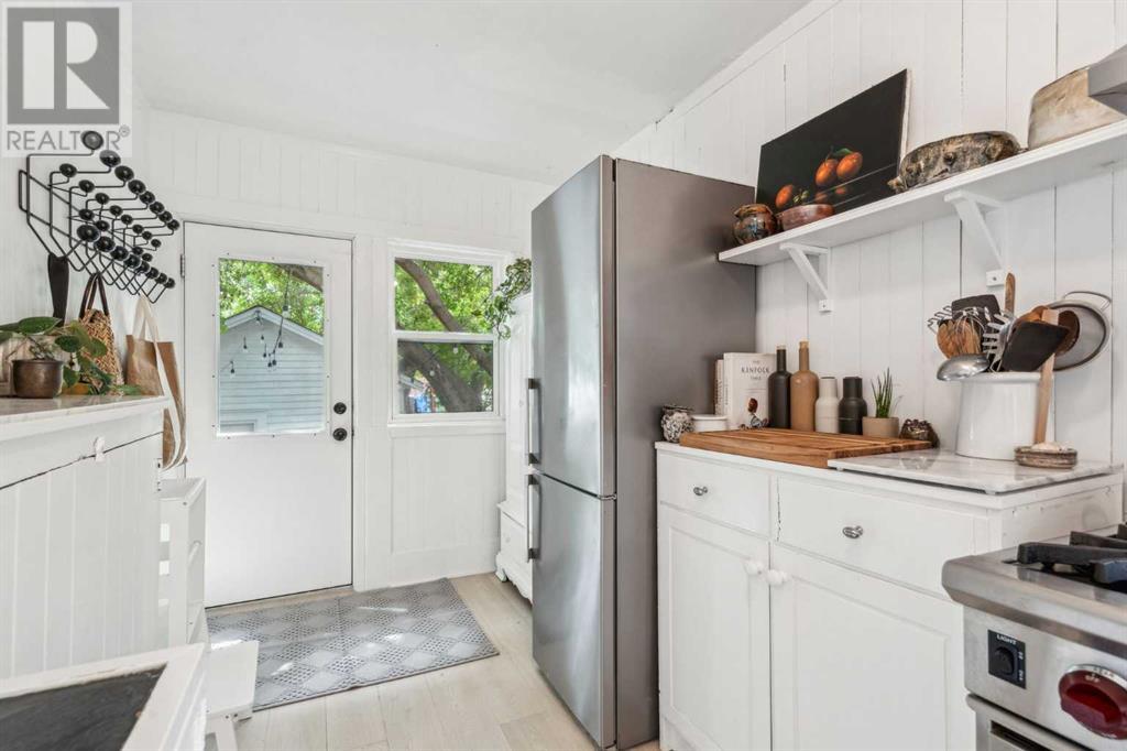Single Family House for Sale in   Avenue SW Cliff Bungalow Calgary 