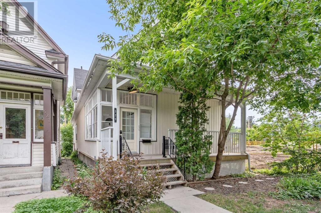 Single Family House for Sale in   Avenue SW Cliff Bungalow Calgary 