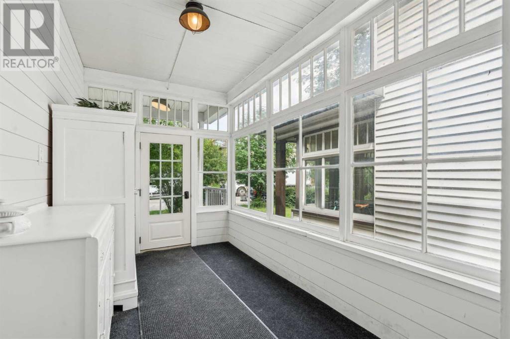 Single Family House for Sale in   Avenue SW Cliff Bungalow Calgary 
