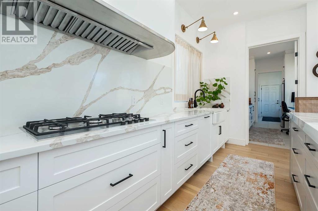 Single Family House for Sale in  Lissington Drive SW North Glenmore Park Calgary 