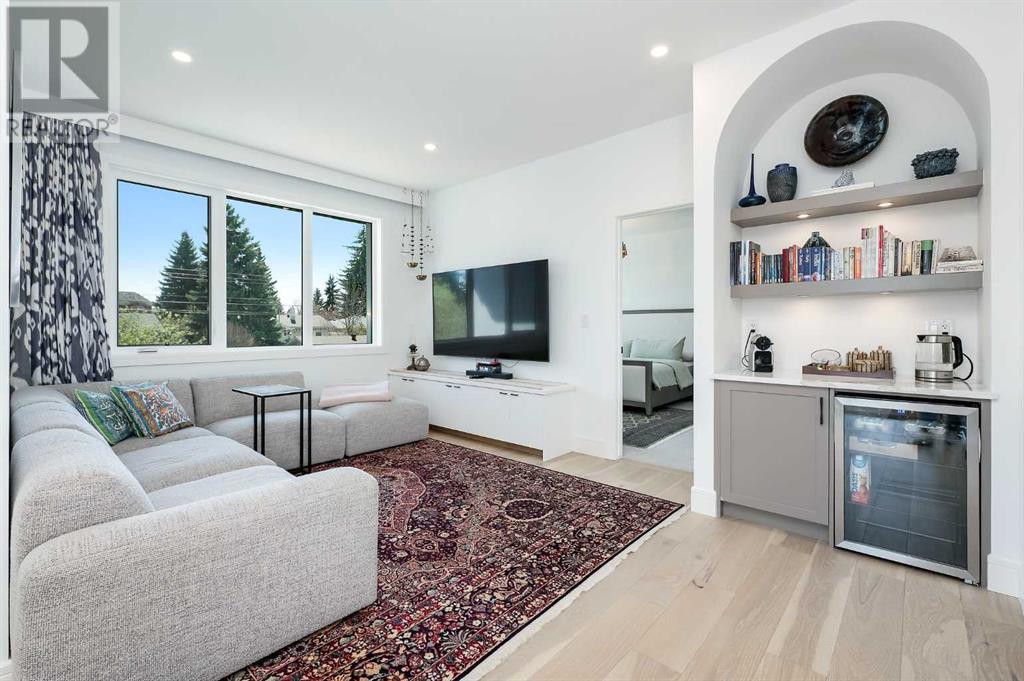 Single Family House for Sale in  Lissington Drive SW North Glenmore Park Calgary 