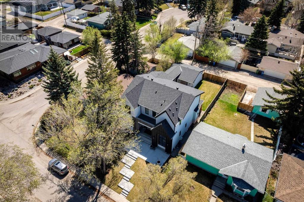 Single Family House for Sale in  Lissington Drive SW North Glenmore Park Calgary 