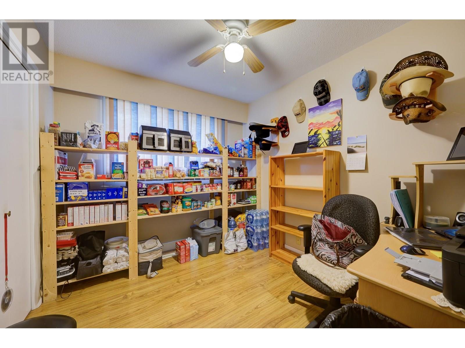 Photo 11 of 927 Cranbrook Place, Kamloops BC