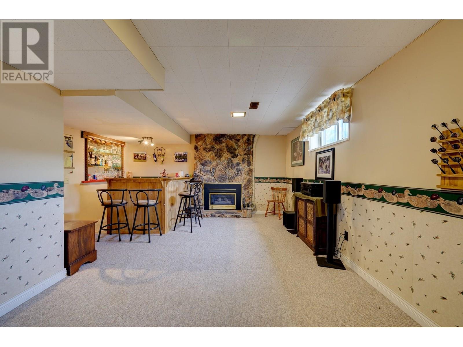 Photo 15 of 927 Cranbrook Place, Kamloops BC