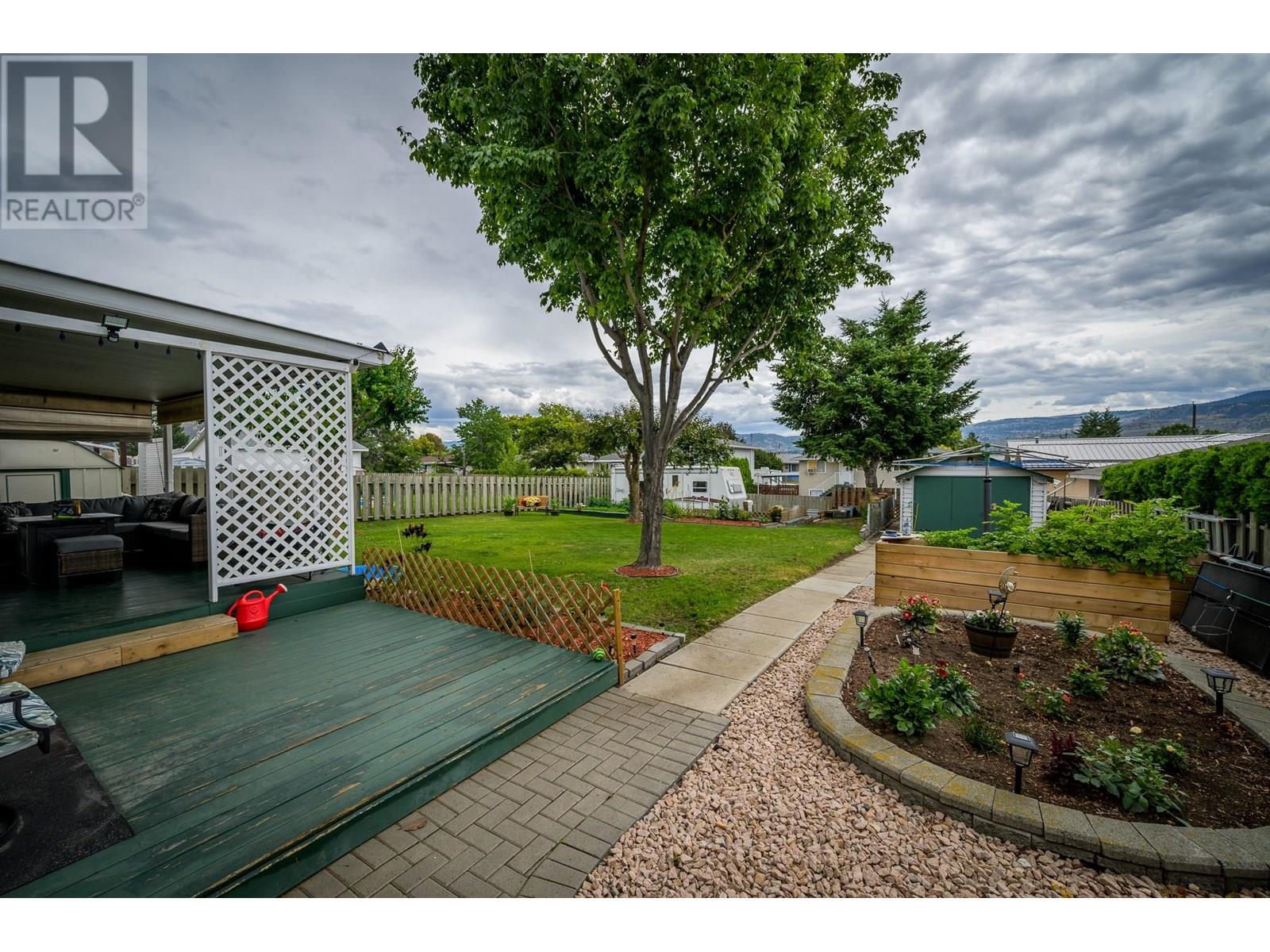 Photo 27 of 927 Cranbrook Place, Kamloops BC