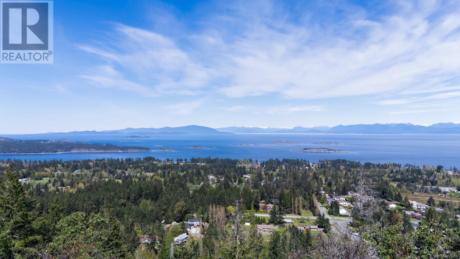 Photo 4 of 7468 High Ridge Cres, Lantzville BC