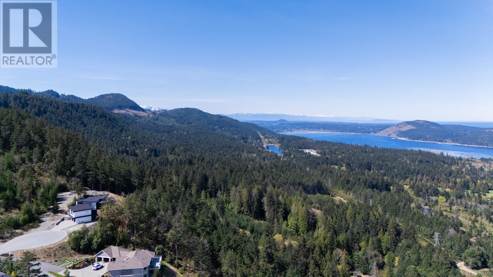 Photo 6 of 7468 High Ridge Cres, Lantzville BC