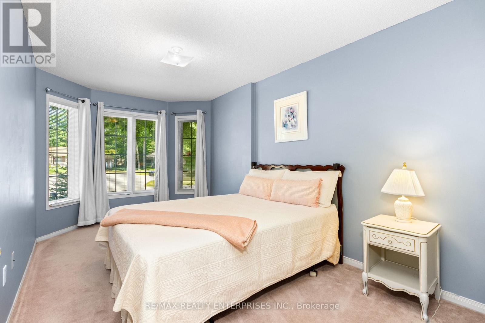 Photo 21 of 70 Downer Crescent, Wasaga Beach ON
