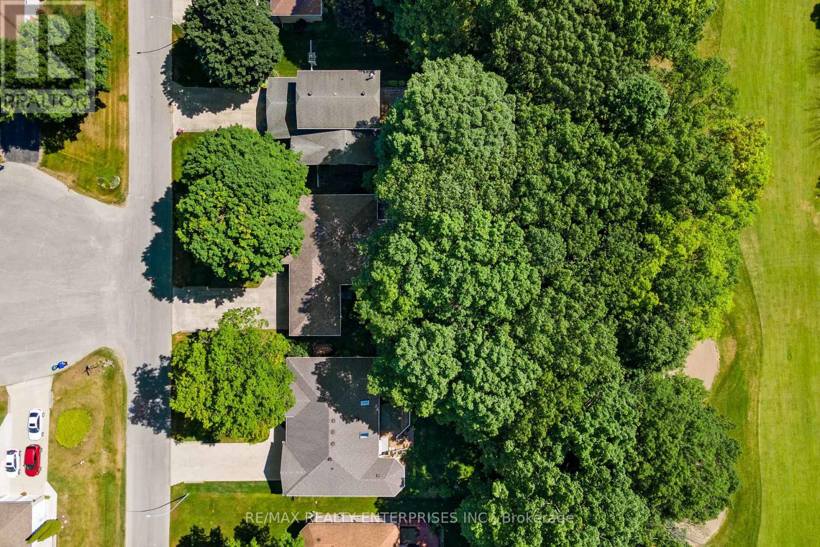 Photo 41 of 70 Downer Crescent, Wasaga Beach ON