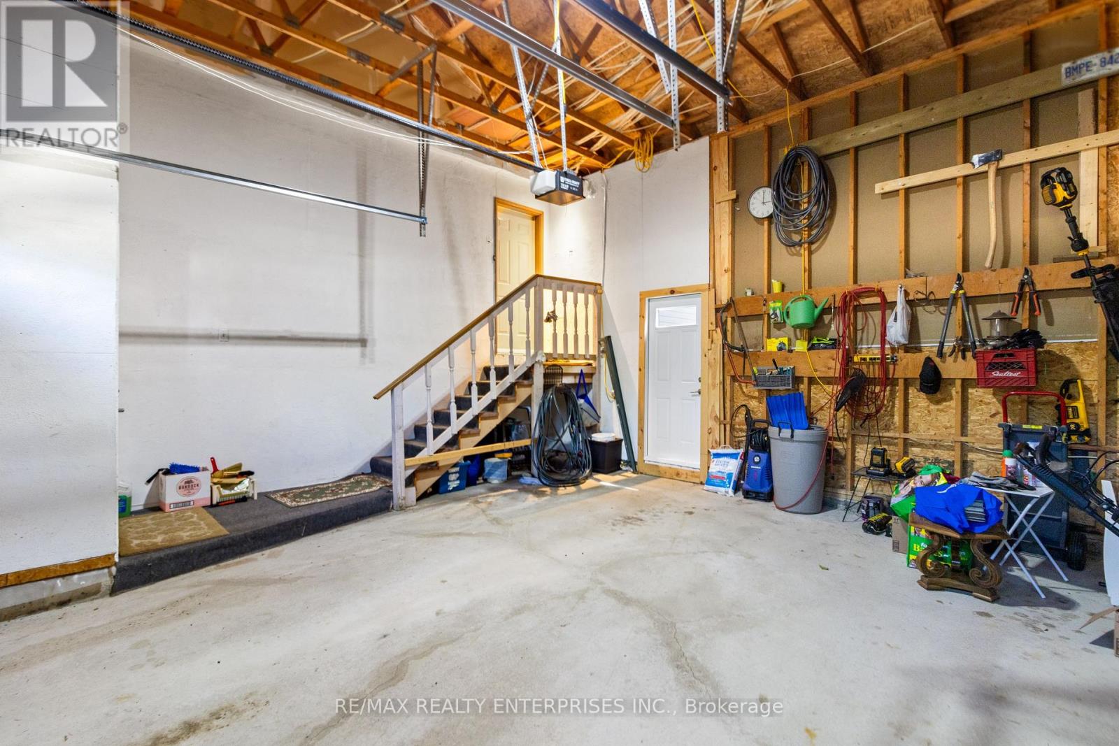 Photo 35 of 70 Downer Crescent, Wasaga Beach ON