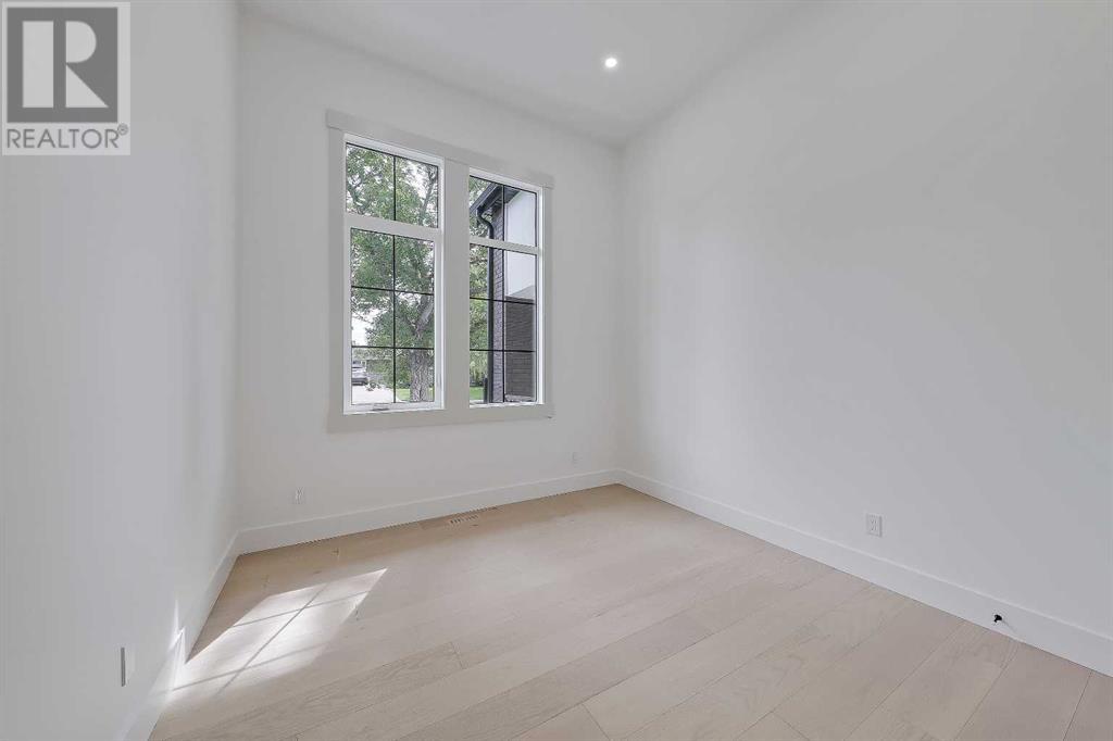 Single Family House Bungalow for Sale in  Green Ridge Road SW Glendale Calgary 