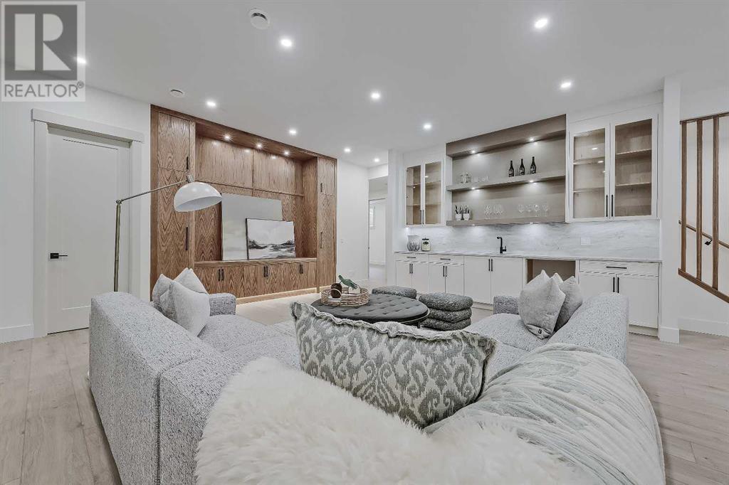 Single Family House Bungalow for Sale in  Green Ridge Road SW Glendale Calgary 