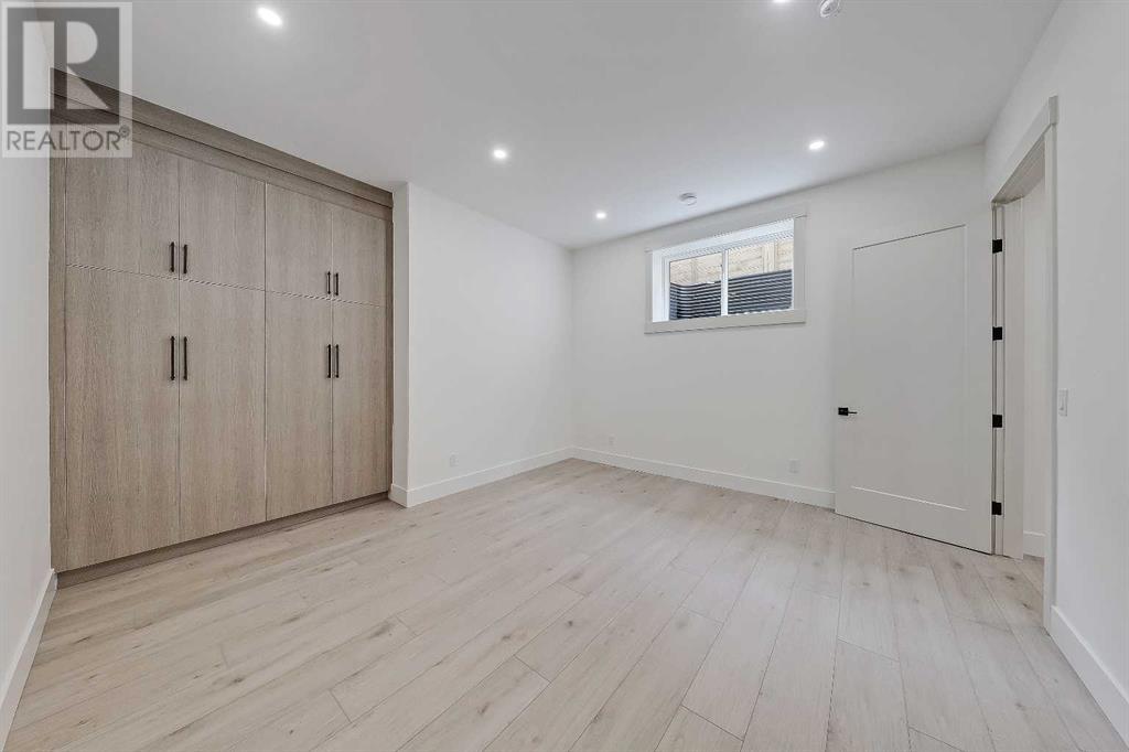 Single Family House Bungalow for Sale in  Green Ridge Road SW Glendale Calgary 