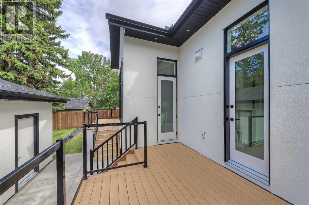 Single Family House Bungalow for Sale in  Green Ridge Road SW Glendale Calgary 