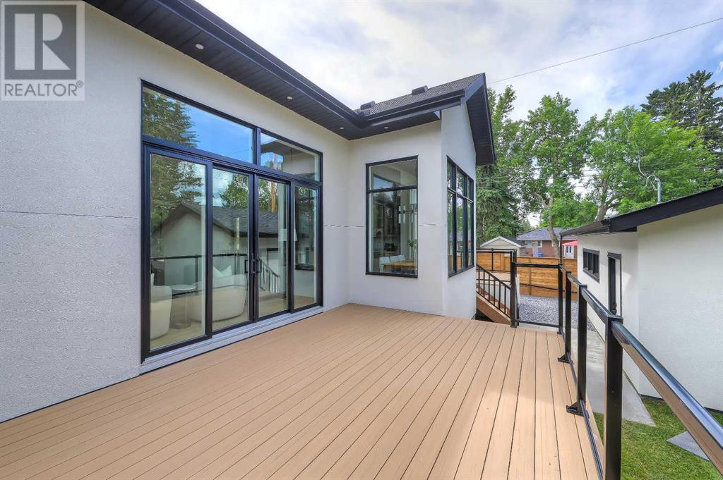 Single Family House Bungalow for Sale in  Green Ridge Road SW Glendale Calgary 