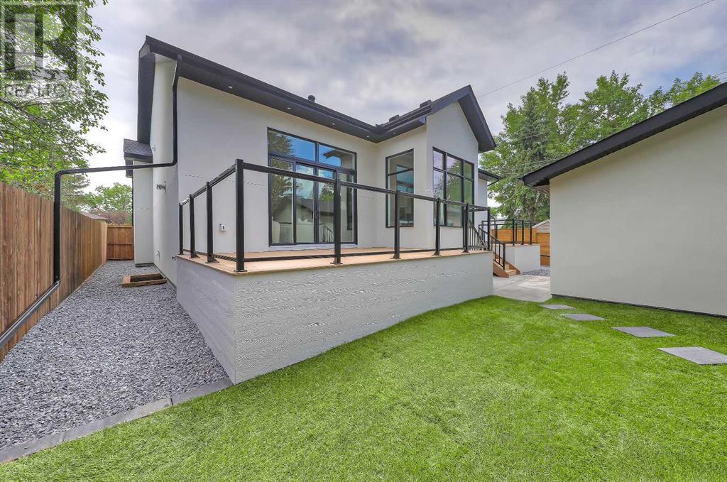 Single Family House Bungalow for Sale in  Green Ridge Road SW Glendale Calgary 