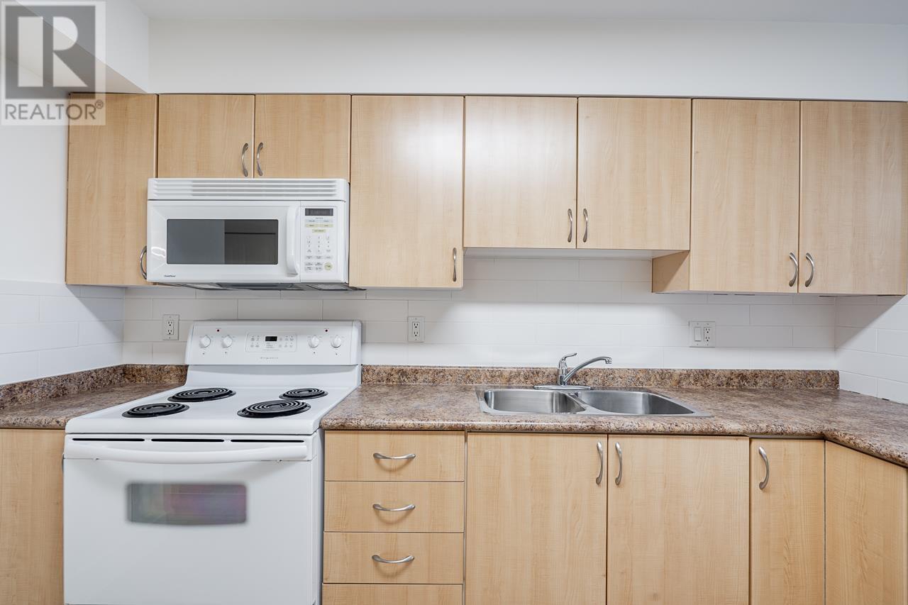 Photo 38 of 303 3423 E Hastings Street, Vancouver BC