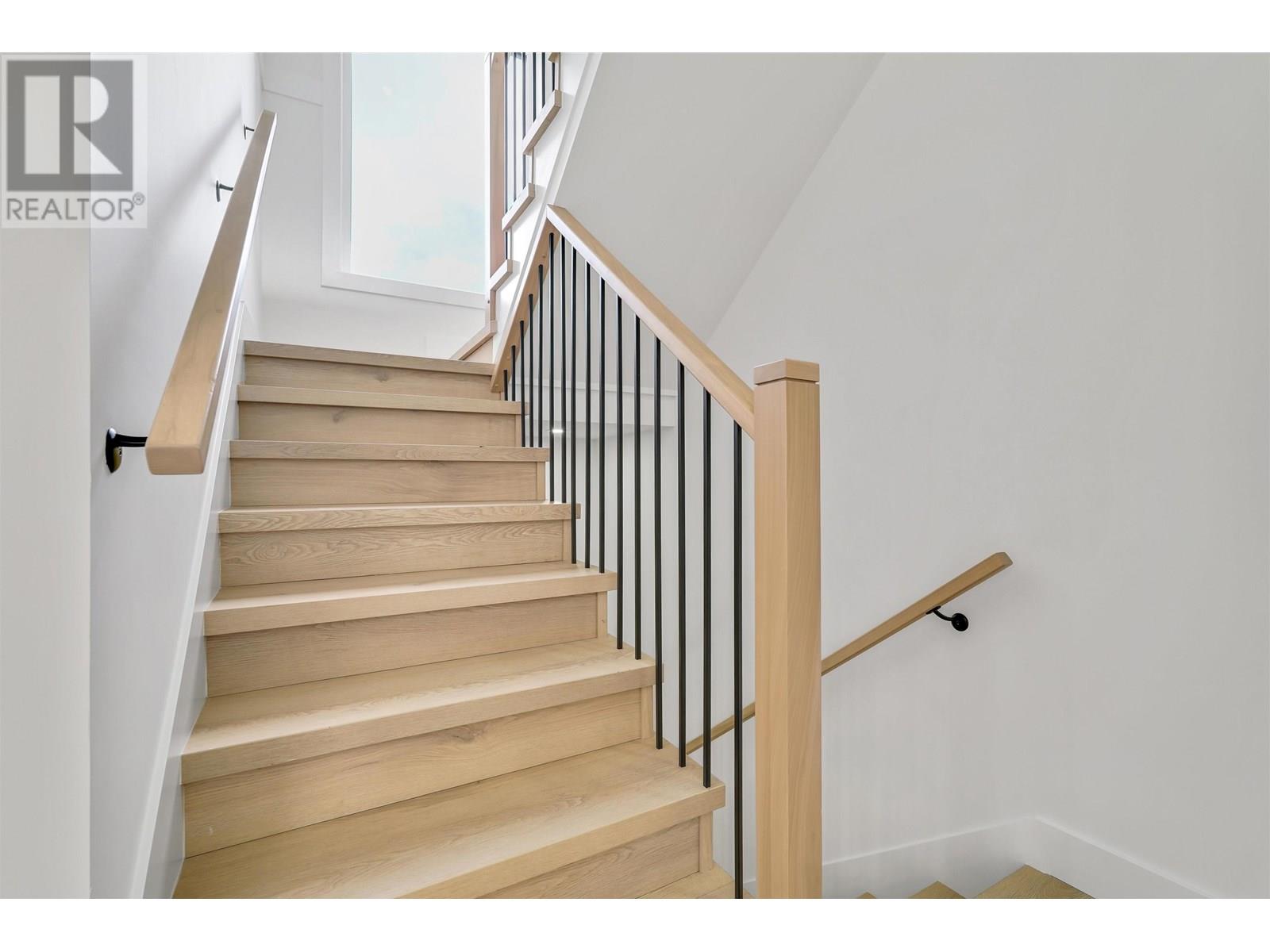 Photo 11 of 2 3216 Venables Street, Vancouver BC