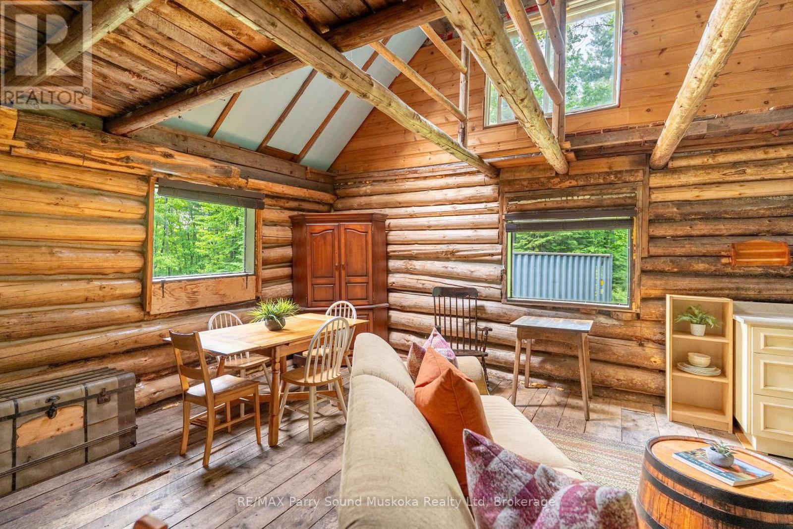 Photo 4 of 141 Middle Road, Mcmurrich Monteith ON