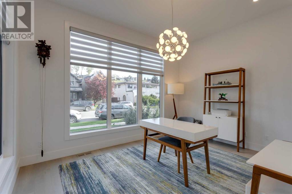 Single Family House for Sale in   Avenue NW West Hillhurst Calgary 