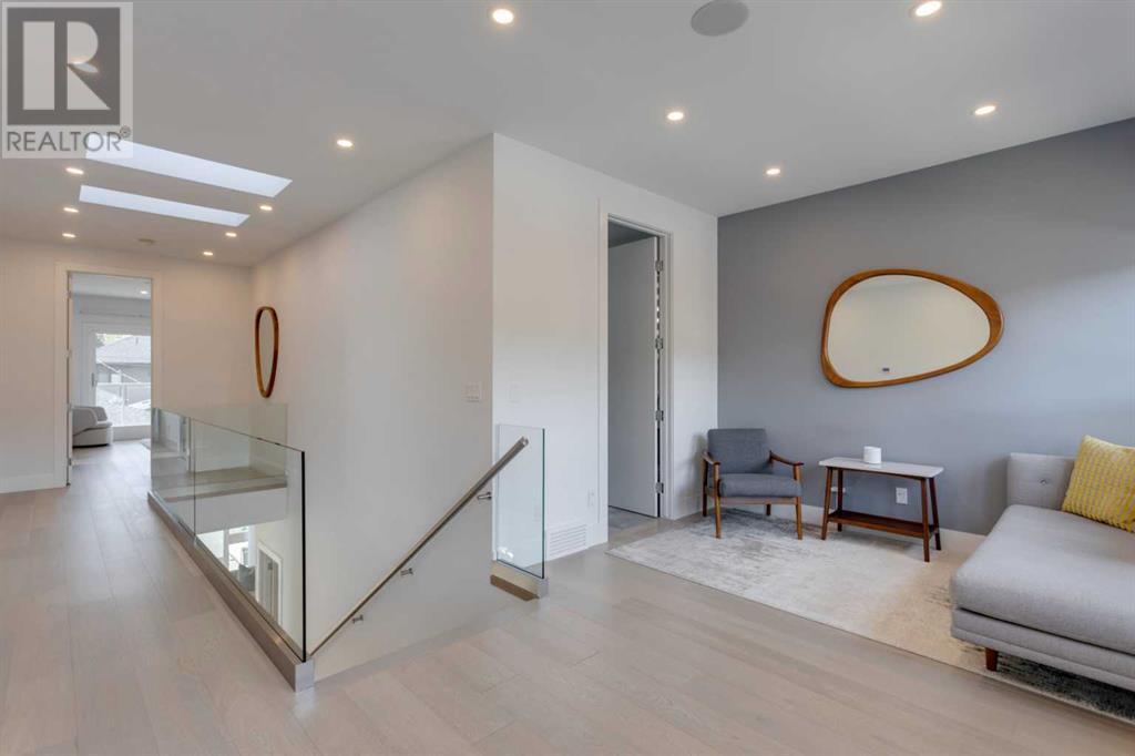 Single Family House for Sale in   Avenue NW West Hillhurst Calgary 
