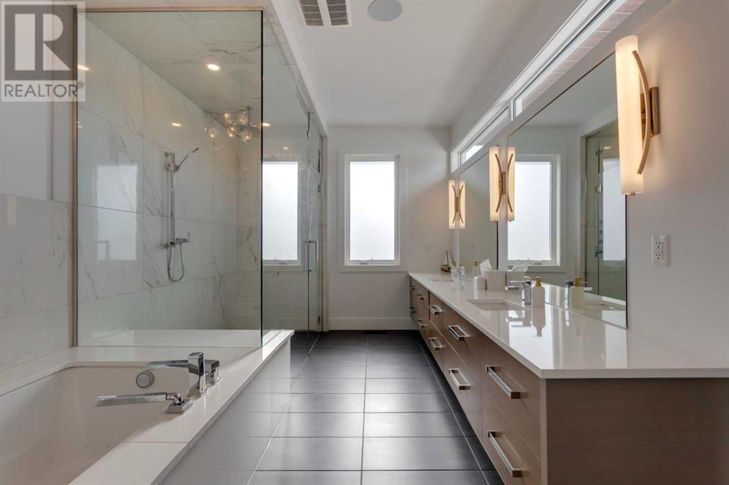 Single Family House for Sale in   Avenue NW West Hillhurst Calgary 
