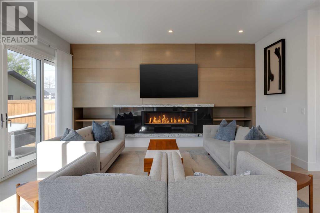 Single Family House for Sale in   Avenue NW West Hillhurst Calgary 