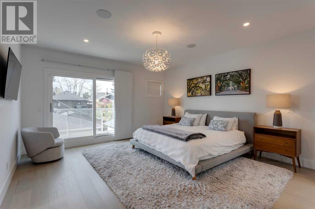 Single Family House for Sale in   Avenue NW West Hillhurst Calgary 