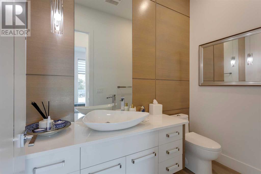 Single Family House for Sale in   Avenue NW West Hillhurst Calgary 